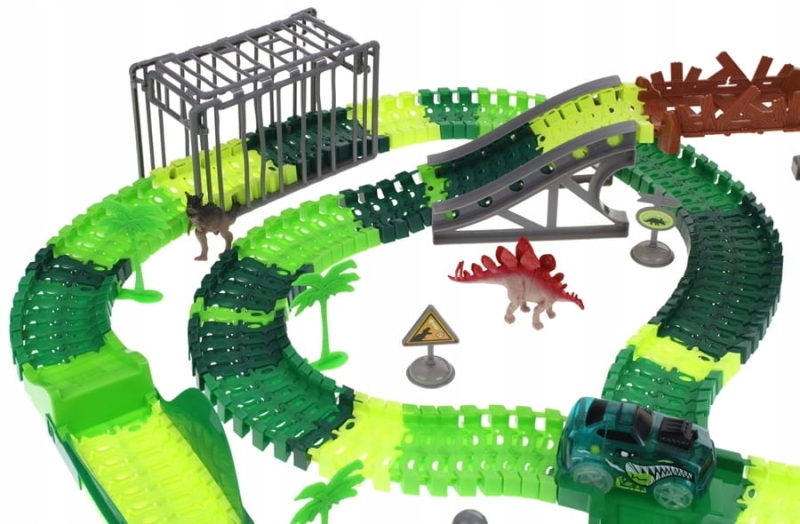 Tor-Samochodowy-Dino-Track-Sterowany-Wyscigowy-Park-Dinozaurow-Pilot-Material-plastik.jpg
