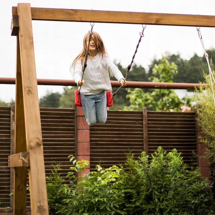 Hustawka-dla-Dzieci-Ogrodowa-Mocna-do-Domu-Ogrodu-Profilowana-Deska-Liny-UV-Wiek-dziecka-3-lata (1).jpg