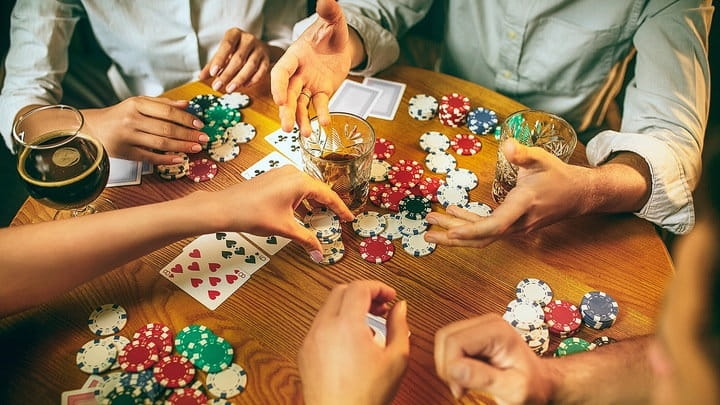 Zestaw-do-Pokera-300-Zetonow-Walizka-Poker-Karty-Texas-Zetony-Kostki-Mocny-Nazwa-Zestaw-do-pokera_wynik.jpg